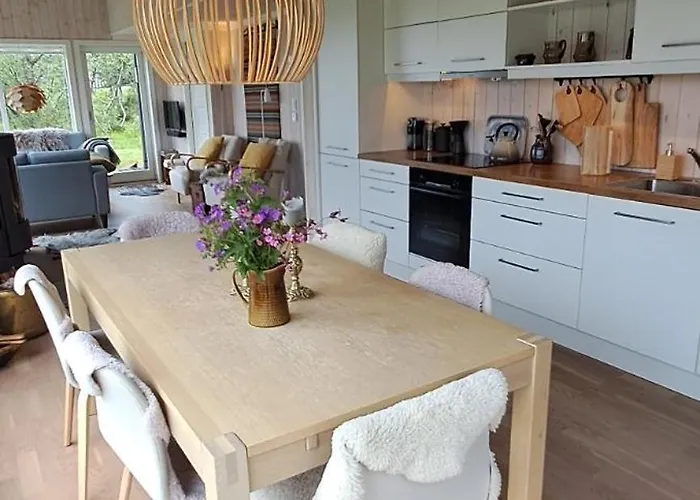 Steinstolen By Norgesbooking - With A Lovery View Holiday home *