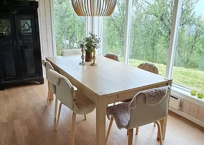 Steinstolen By Norgesbooking - With A Lovery View Hol (Buskerud)