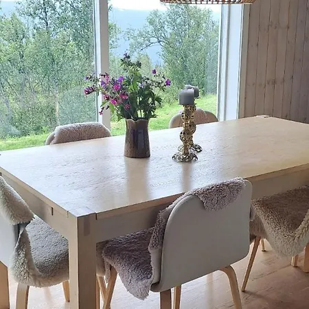 Feriehus Steinstolen By Norgesbooking - With A Lovery View *